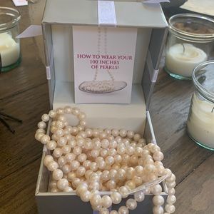 Beautiful cultured pearl necklace